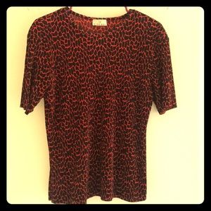 Vivendi black and red top